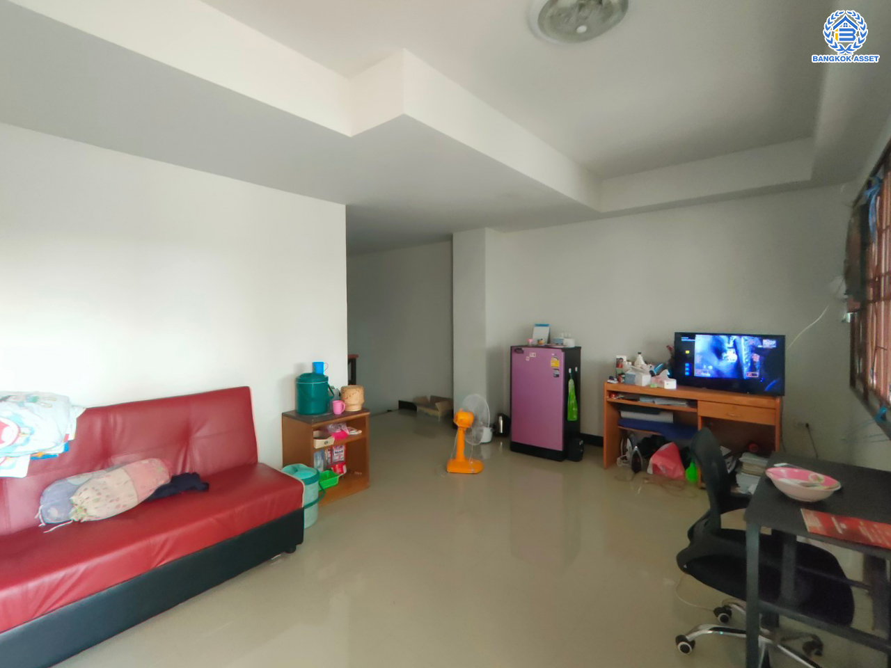 *****ทาวน์เฮ้าส์มือสองย่านสมุทรสาคร ม.จารุวรรณ เพชรเกษม 130 เนื้อที่มากถึง 22.3 ตร.ว. ฟังก์ชันจัดเต็มถึง 3 ห้องนอน 3 ห้องน้ำ 1 ที่จอดรถ บนทำเลเดินทางสะดวก เชื่อมต่อถ.เพชรเกษม, ถ.พุทธมณฑลสาย 5, ถ.เศรษฐกิจ 1